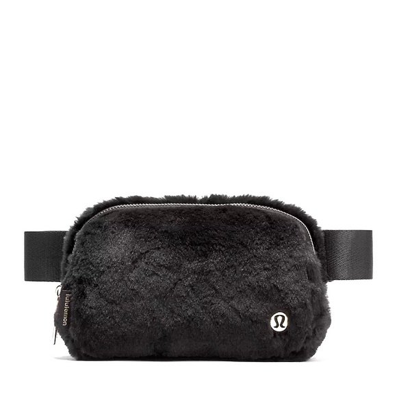 Lululemon Everywhere Belt Bag
Plush Fleece, Black with Gold Accent hardware, NWT - Picture 2 of 9